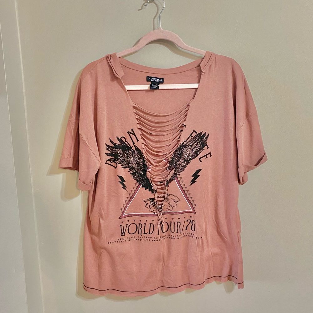 🔔 STREETWEAR Distressed Top ($25 for 3 items)